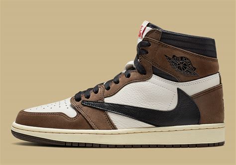 Official Images Of The Travis Scott X Air Jordan 1 Retro High OG My