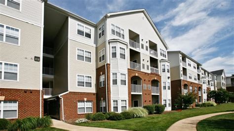 Potomac Yard Apartments - 1 Apartment Building from Equity Residential ...