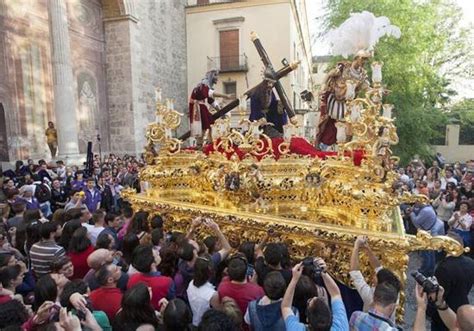 Los pasos de la procesión magna de Granada se trasladarán a la Catedral