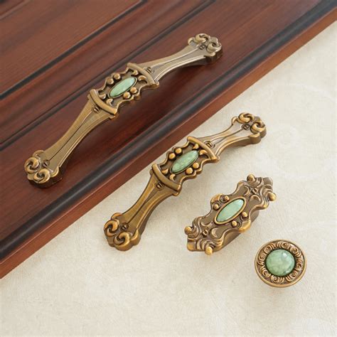 Винтажные ручки для комода 90 фото
