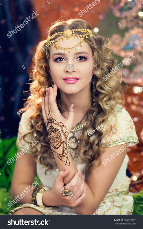 Blonde Lady Indian Saree Images Stock Photos Vectors Shutterstock