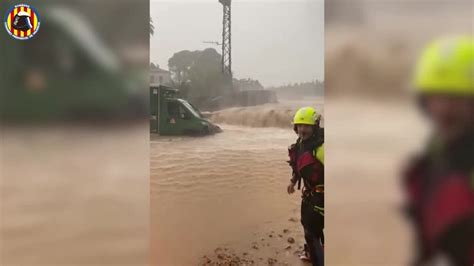 Firefighters rescue flood-trapped people in southeastern Spain | Gold ...