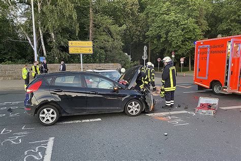 Altkreisblitz F Nf Verletzte Bei Verkehrsunfall In Ilten