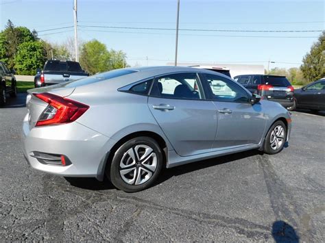 Pre Owned Honda Civic Lx D Sedan In Richmond A Wetzel Cdjr