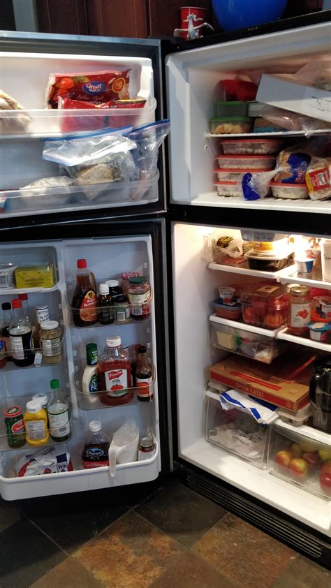 Here's our fridge, what do you know about us? : r/FridgeDetective