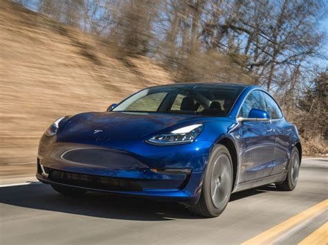 2017 Tesla Model 3 Review Pricing And Specs