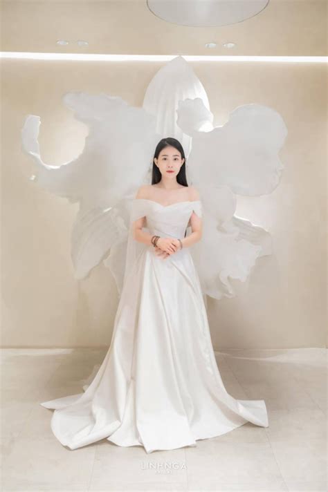 Hot Cầu thủ Nguyễn Phong Hồng Duy âm thầm chuẩn bị đám cưới với bạn gái hot girl phản ứng của