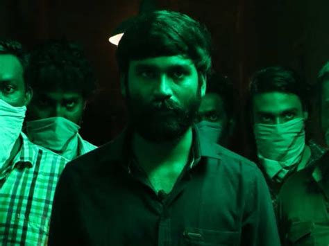 Vada Chennai Review Five Reasons To Watch The Dhanush Vetrimaaran Film