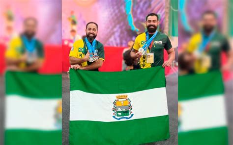 Atletas da Serra brilham no mundial de Karatê e conquistam 7 medalhas