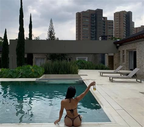 I Look Really Good Wearing Bikinis Nudes Realbikinis NUDE PICS ORG