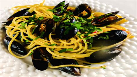 Spaghetti Alle Cozze Recipe Travels And Food