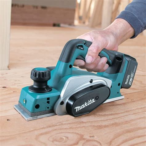 Makita DKP180Z Akku Hobel Werkking De