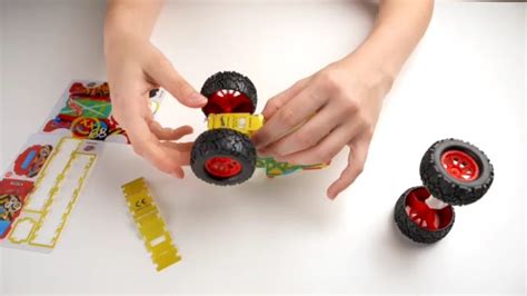 Hot Wheels Monster Truck Maker Kit: Build your own working toy monster ...