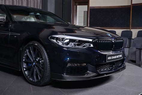 BMW 540i Mit M Performance Carbon Kit Bei Abu Dhabi Motors