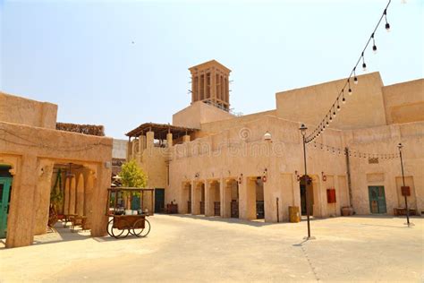 El Viejo Dubai De Los Edificios Y Las Calles Rabes Tradicionales