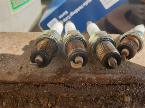 Замена масла и свечек — KIA Rio (2G), 1,4 л, 2011 года | плановое ТО ...