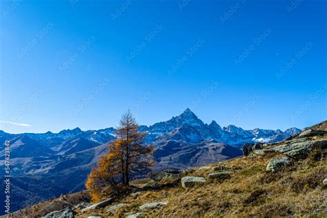 Foto de Tutto l oro del Monviso Ostana uno dei borghi più belli d