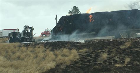 Burning Truck Near I 25 Puts Out A Lot Of Smoke Cbs Colorado