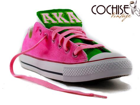 Custom Low Top Airbrush Converse Chuck Taylors Allstars Etsy In 2020