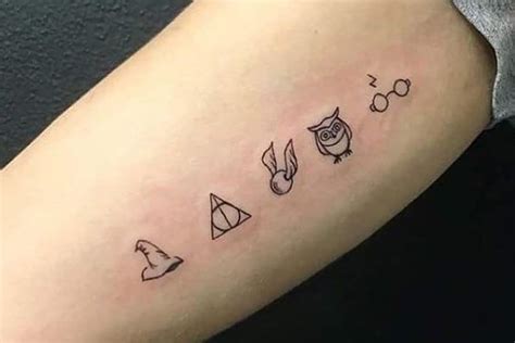 50 Minimalist Tattoo Ideas That Prove Less Is More Man Of Many