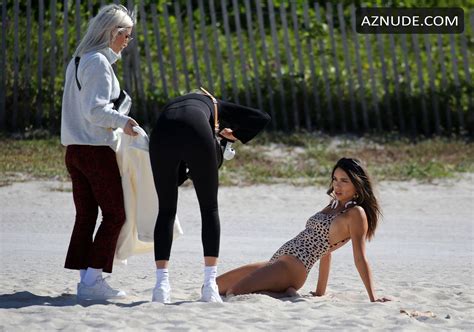 Melody De La Fe Sexy Relaxing In Bikini At Her Hotel In Miami Beach Aznude