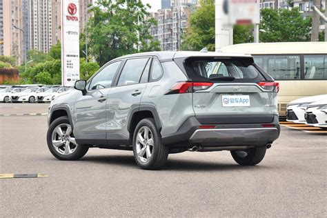 【rav4荣放20l Cvt两驱风尚plus版侧后45度车头向左水平图片 汽车图片大全】 易车