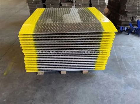 Aluminium Forklift Dock Leveler Ramp Loading And Unloading Steel Plate