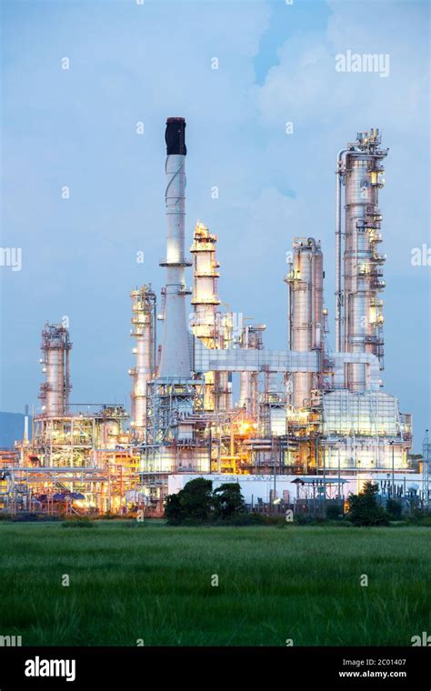 Oil Refinery Plant Stock Photo - Alamy