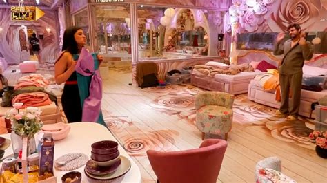 Bigg Boss 17 Live Mannara Ne Vicky Ko Kaha Manipulator Aishwarya Neil