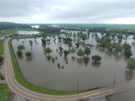 Missouri River flood impacts southeast Nebraska after overnight rain ...