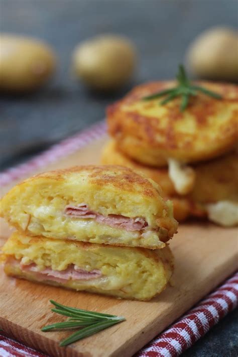 Focaccine Di Patate In Padella Con Prosciutto Cotto E Scamorza Cibo