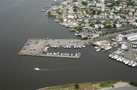 Village Of Lindenhurst Charles J Cowan Marina in Lindenhurst, NY ...