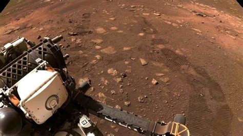 Nasas Perseverance Rover Sends Images From Its First Drive On Mars World News Hindustan Times