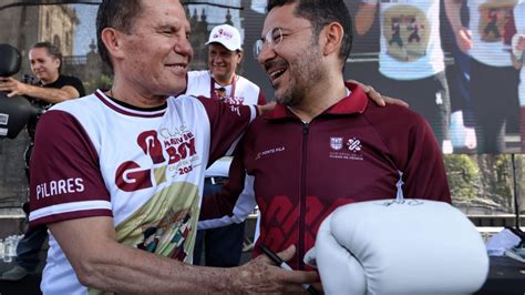 Refrenda CDMX récord Guinness de clase de box más grande del mundo