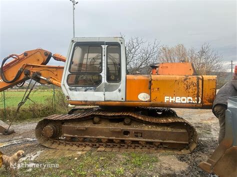 Buy Fiat Hitachi Fh For Parts Tracked Excavator With A Defect