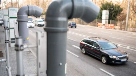 Diebstahl in Stuttgart Unbekannte stehlen Messgeräte zur Überwachung