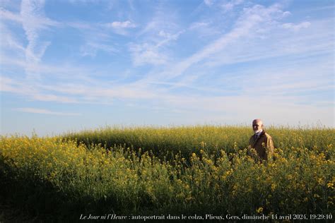 Le Jour Ni Lheure Autoportrait Dans Le Colza Plie Flickr