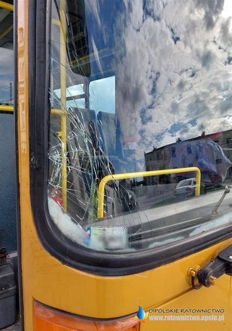 76 latka potrącona przez autobus Kierowca uciekł z miejsca zdarzenia