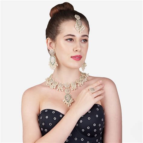 Buy Zaveri Pearls Gold Tone Kundan And Pearls Bridal Choker Necklace Set Set Of 4 Online