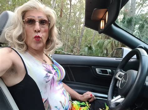 Mrs Samantha On Tour In The USA 12 Nude Pics XHamster