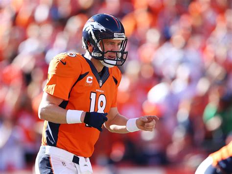 Peyton Manning Dismantles The Patriots Sends Denver To The Super Bowl In One Of His Best