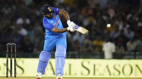 Rohit Sharma equals Martin Guptill's world record in 1st T20I against Australia | Crickit