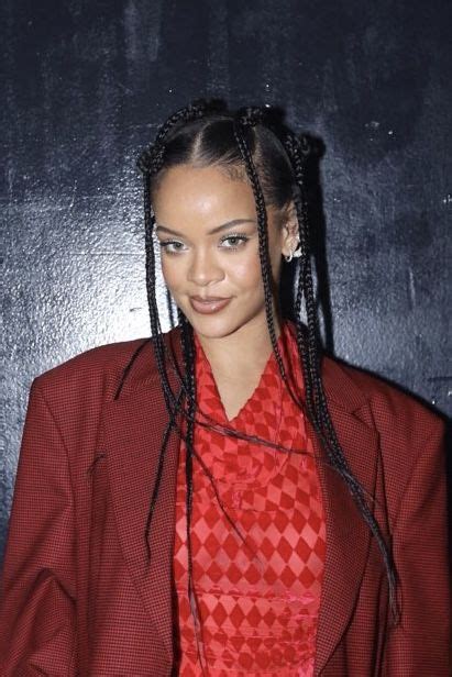 Pin By Martin Phipps On Rihanna Rihanna Hairstyles Rihanna Braided