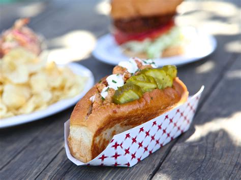 Fish Bar - Lakeview - Chicago - The Infatuation