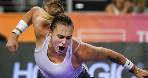 Sabalenka ends Swiatek’s dream season at WTA Finals, setting final with ...