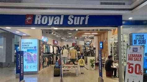 Promo Royal Surf Mal Boemi Kedaton Beri Diskon Hingga 50 Persen