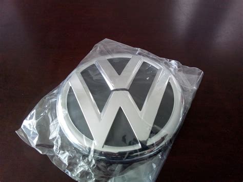 Emblema Vw Bora Cajuela Original Env O Gratis