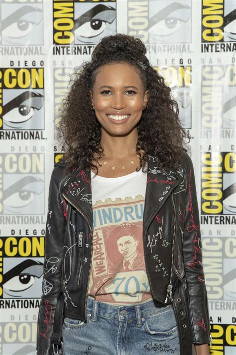 Fola Evans-Akingbola: Siren Photocall at 2018 Comic-Con -08 | GotCeleb