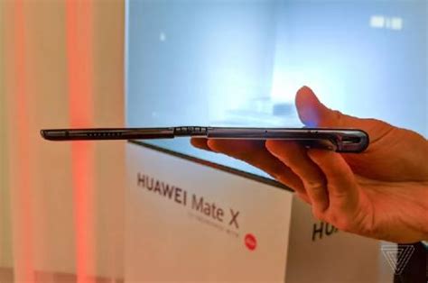 Intip Perbandingan Galaxy Fold Dan Huawei Mate X Okezone Techno