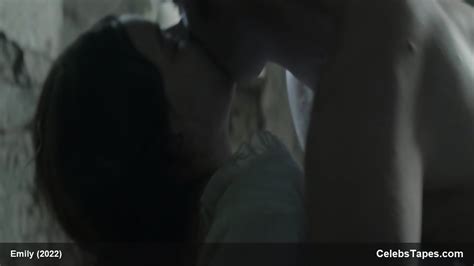 Emma Mackey Sexy Nude